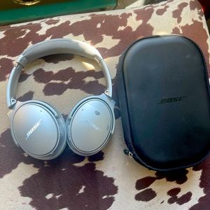 Bose Noise Cancelling Headphones